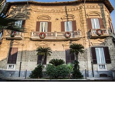 Bnb Villa Lendi Frattamaggiore Εξωτερικό φωτογραφία